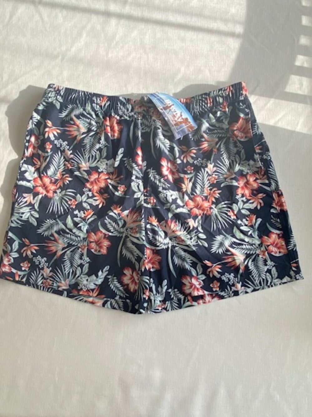 Biwisy Mens XL Black Floral Accent Mesh Liner Swim Bathing Trunks NWT